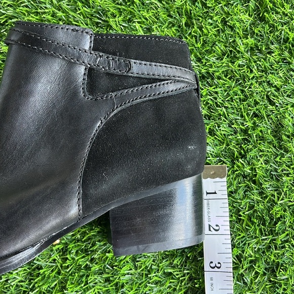 LAUREN RALPH LAUREN Darma Black Ankle Booties size 6.5 women’s - Picture 10 of 10